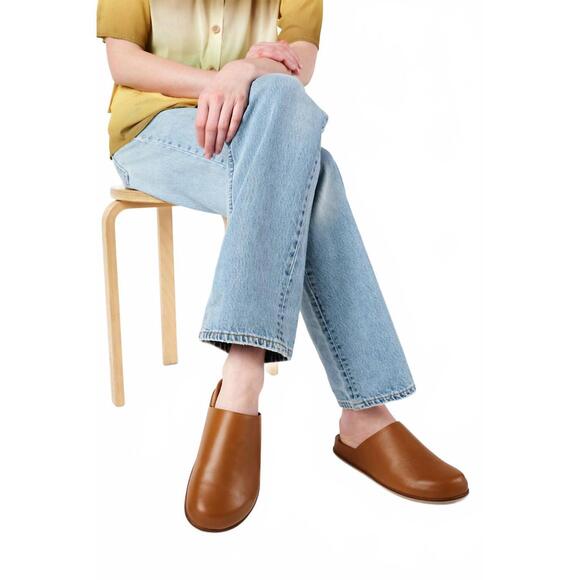 NEW INTENTIONALLY BLANK women's agatha slip-on mule in brown - Picture 5 of 5